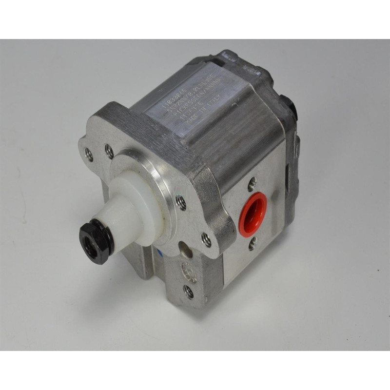 Pompa hydrauliczna wspomagania 428104M91