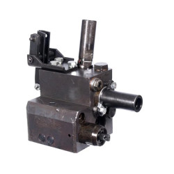 Rozdzielacz hydrauliczny podnośnika,