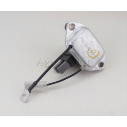 Regulator napięcia 13.9V-14.5V