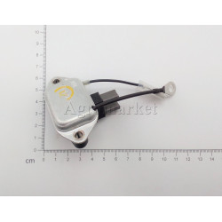 Regulator napięcia 13.9V-14.5V