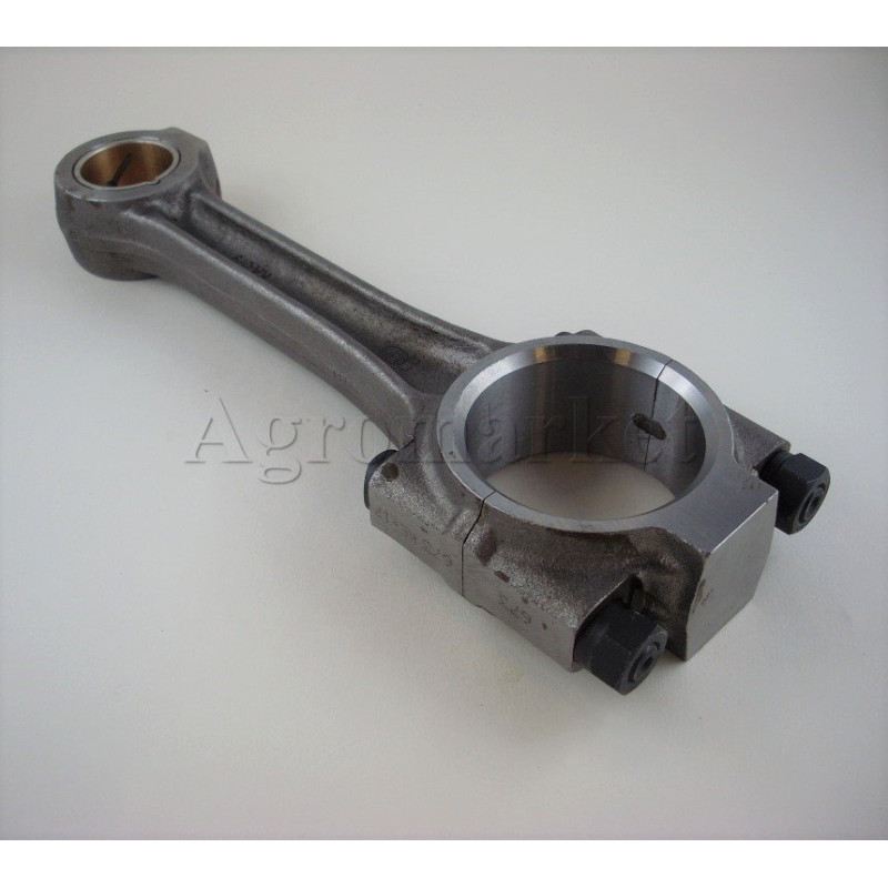 Korbowód kpl. C-360 Import