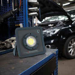 Lampa robocza Nova R
