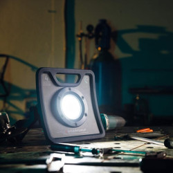 Lampa robocza Nova 4 C+R