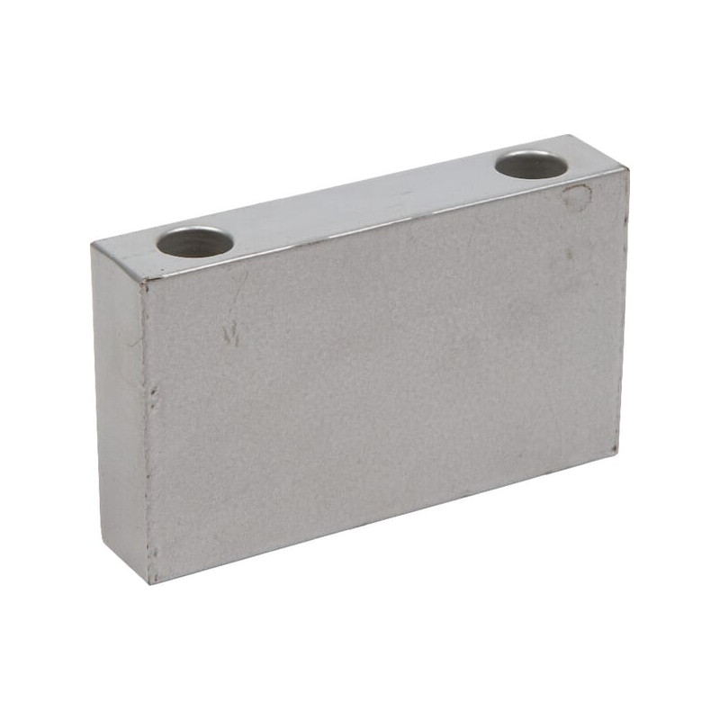Element dystansowy